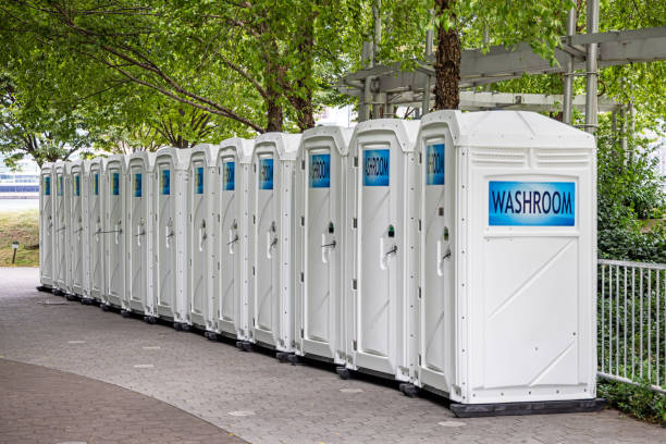 Affordable portable toilet rental in Sparta, MO