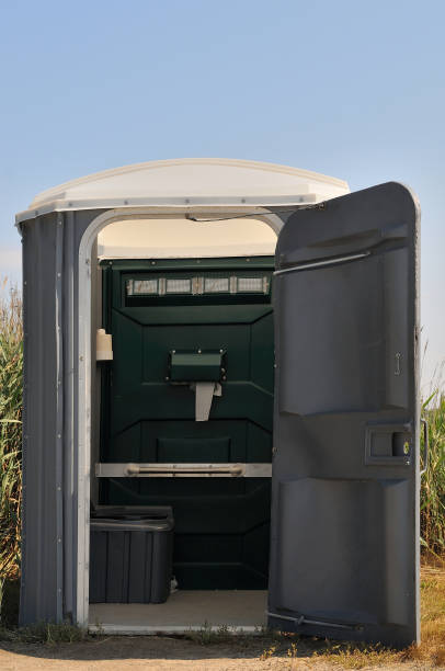 Best Porta potty delivery and setup  in Sparta, MO